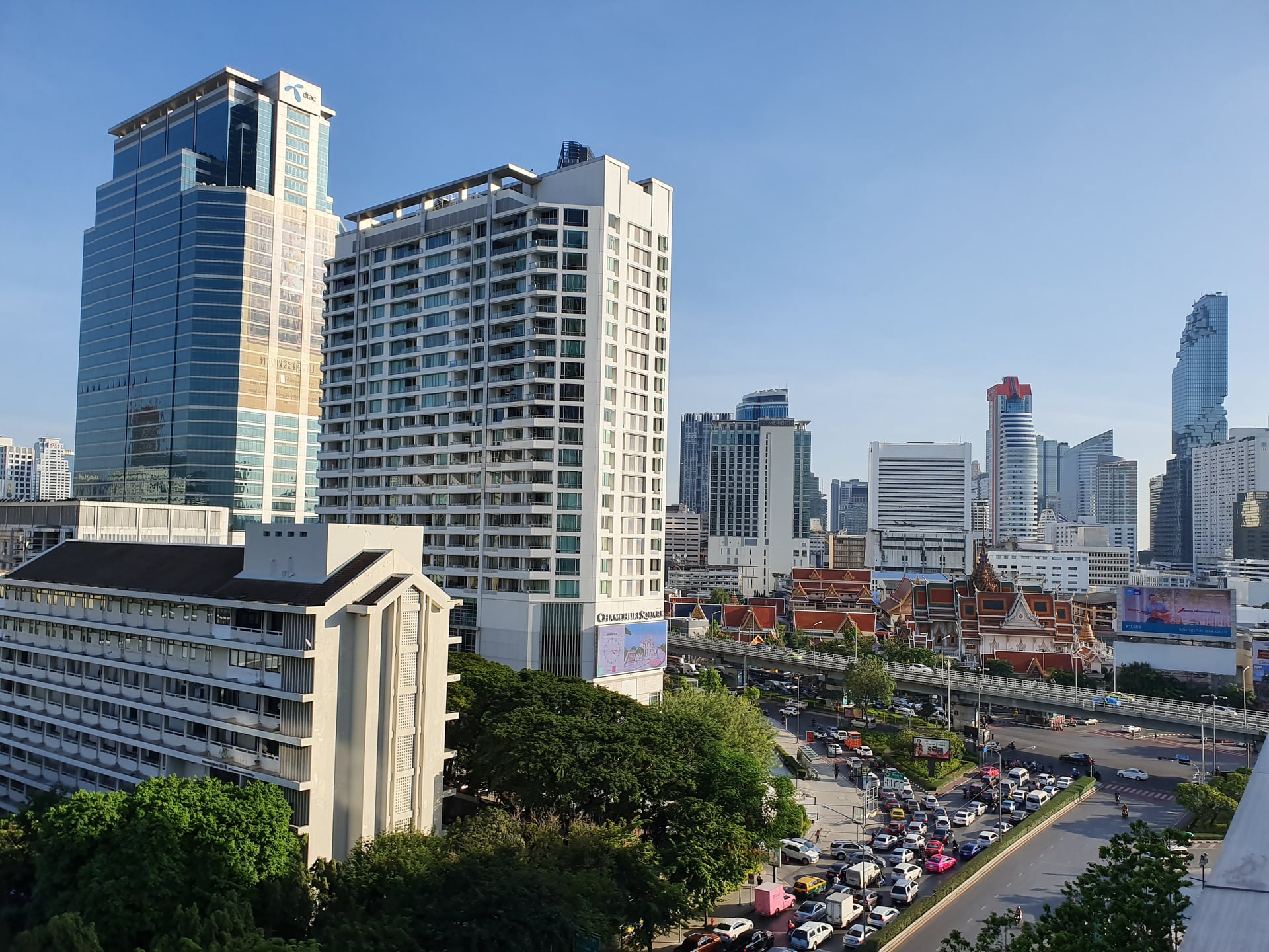Tongjaystonner Silom