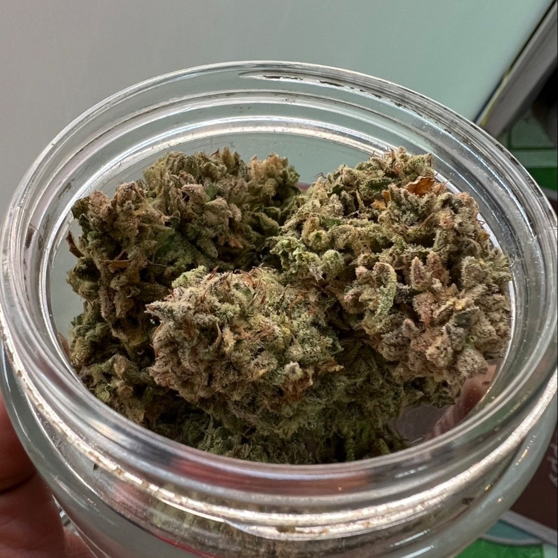 2 Ladies Cannabis