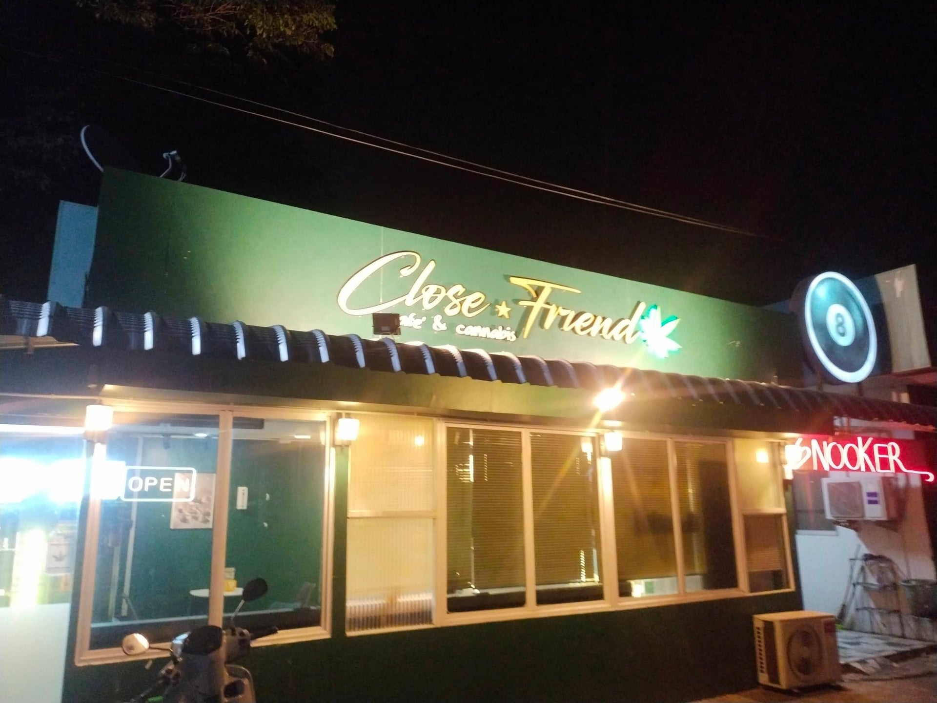 Close Friend Cafe' & Cannabis