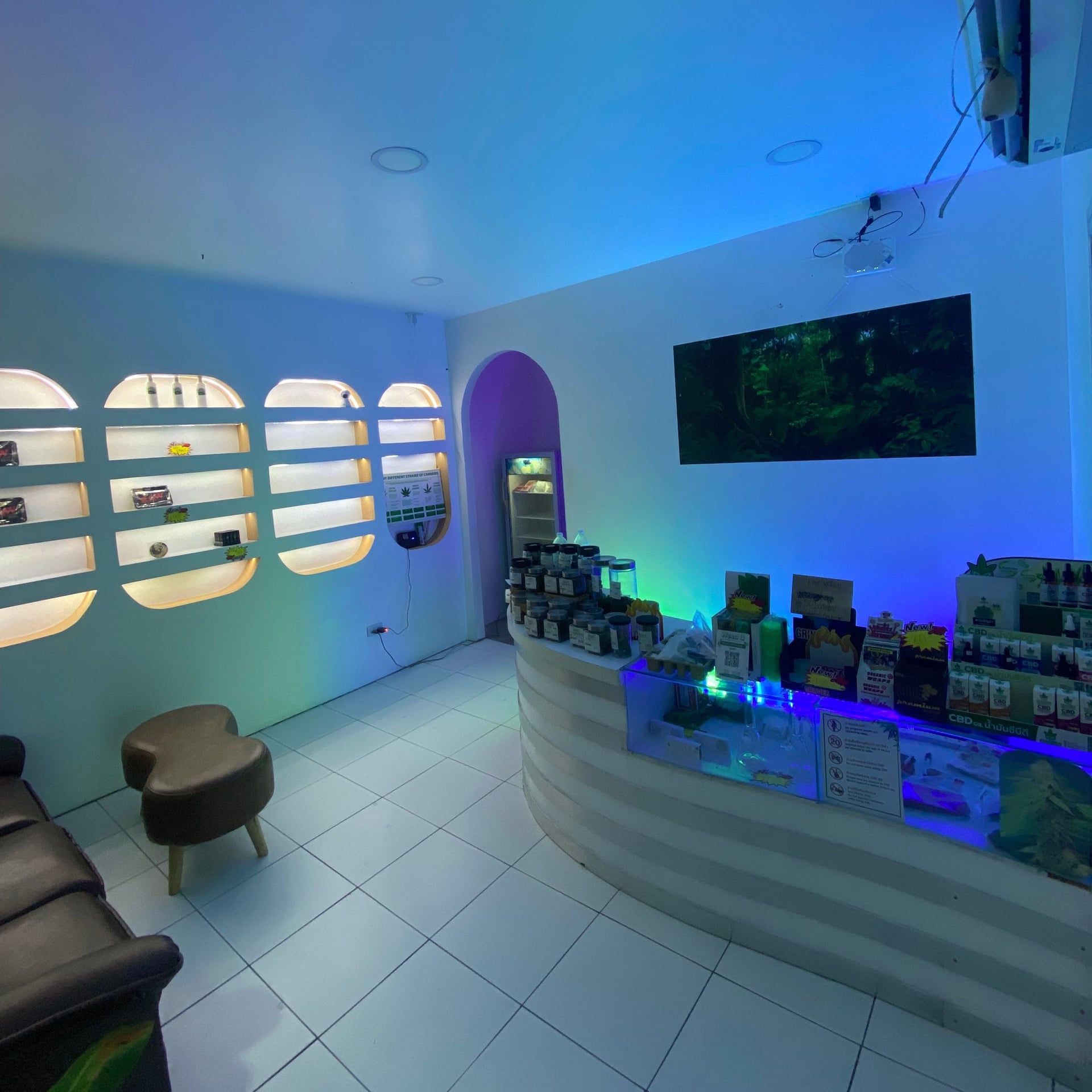 WeedU - Legal Cannabis Dispensary Marihuana