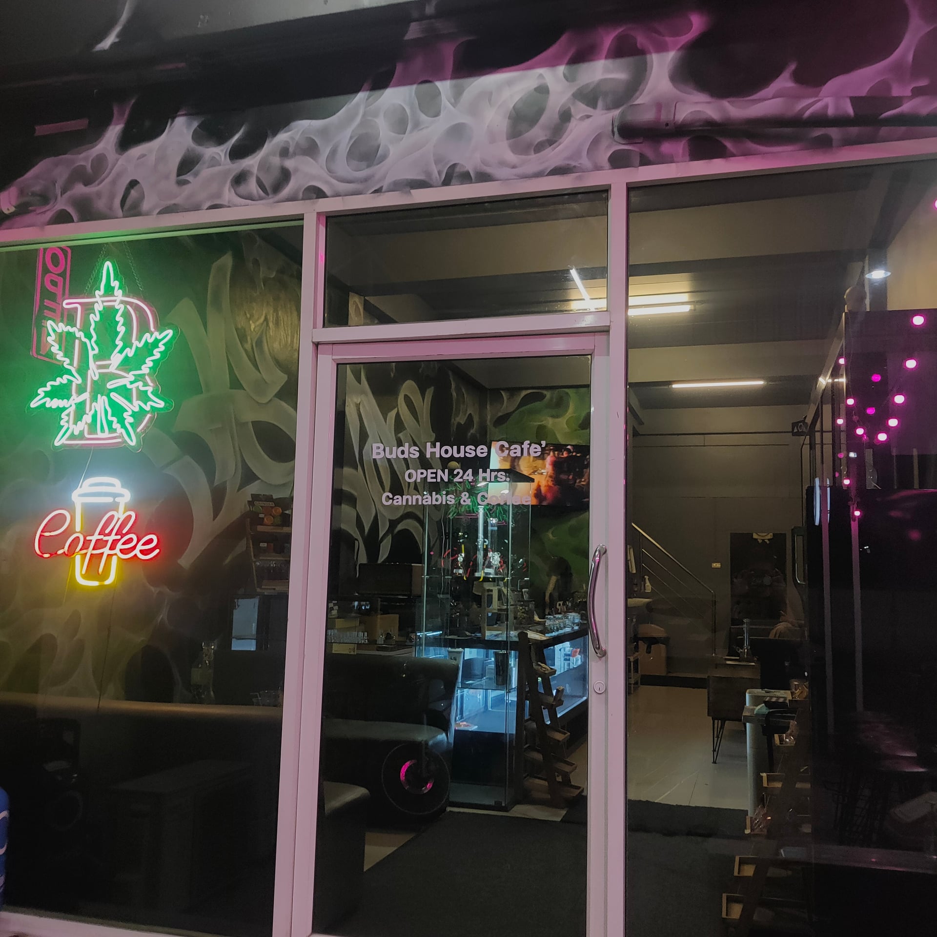 King Weed Cafe