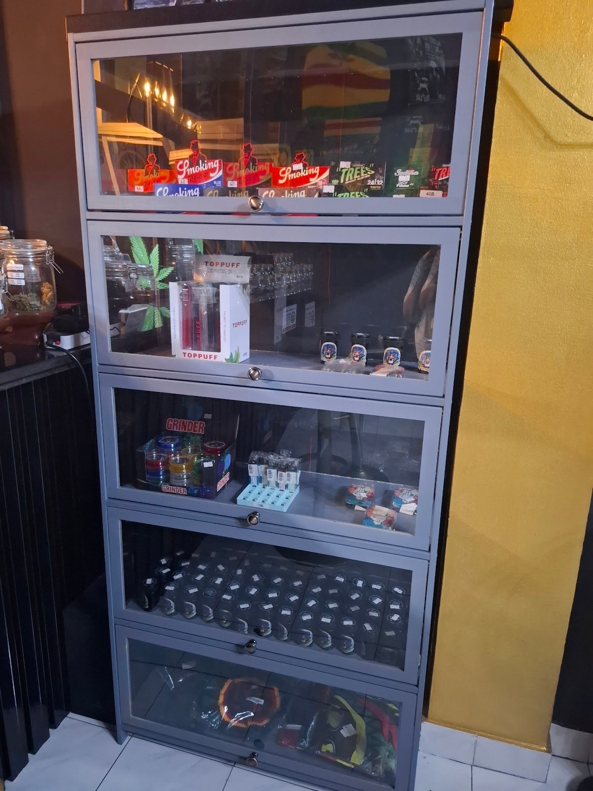 Lucky's Dispensary II