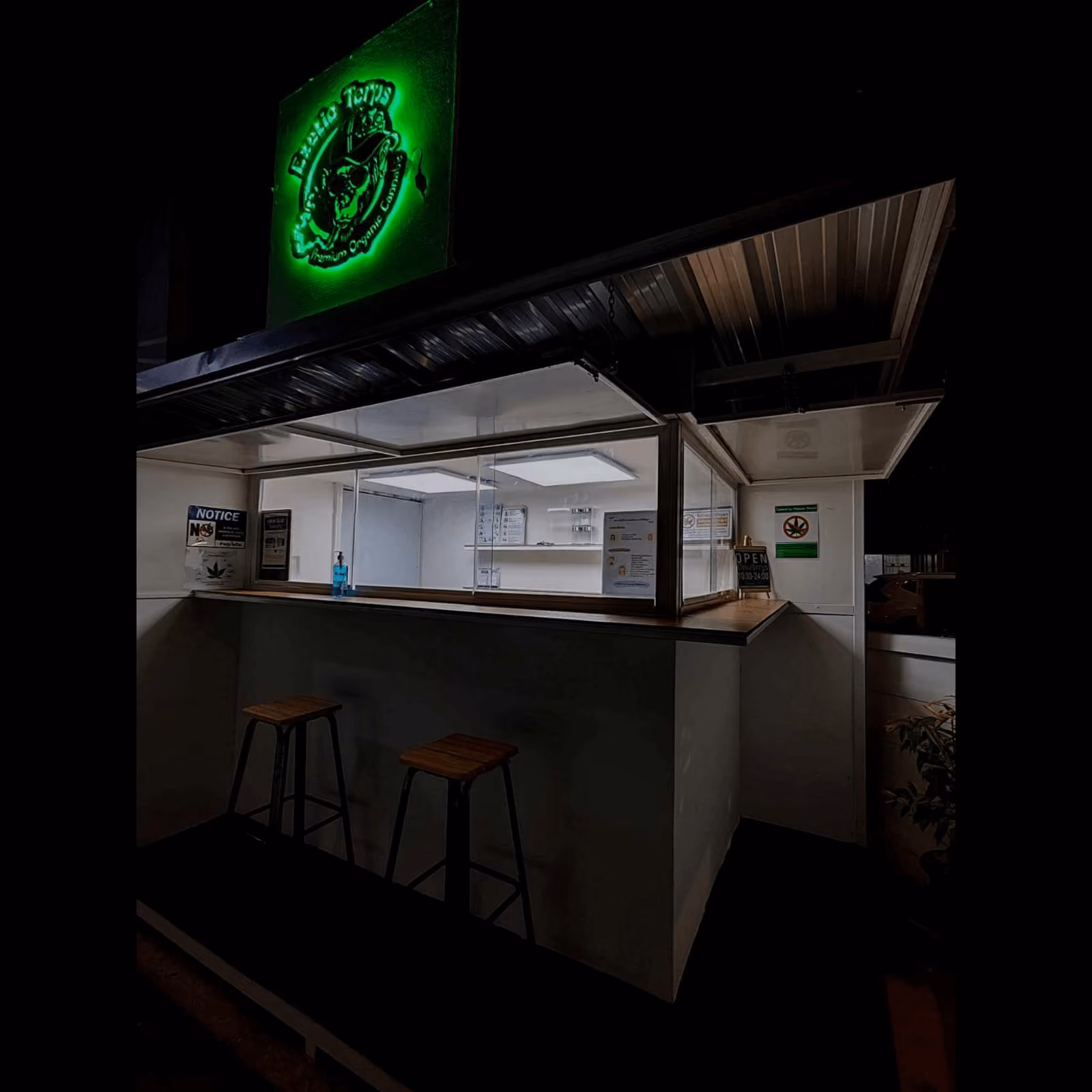 Cannabis Dispensary Exotic Terps in Pathum Thani logo