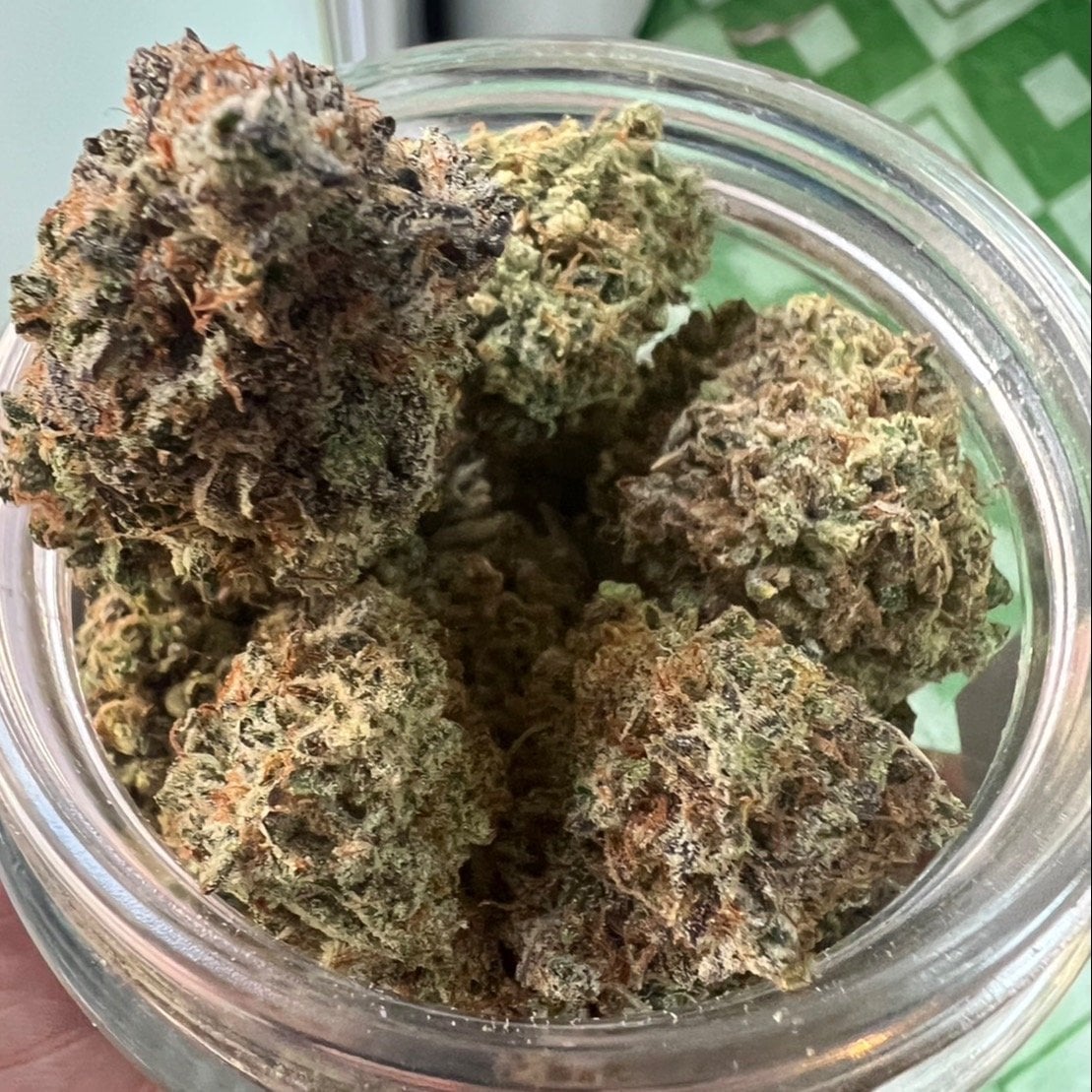 2 Ladies Cannabis
