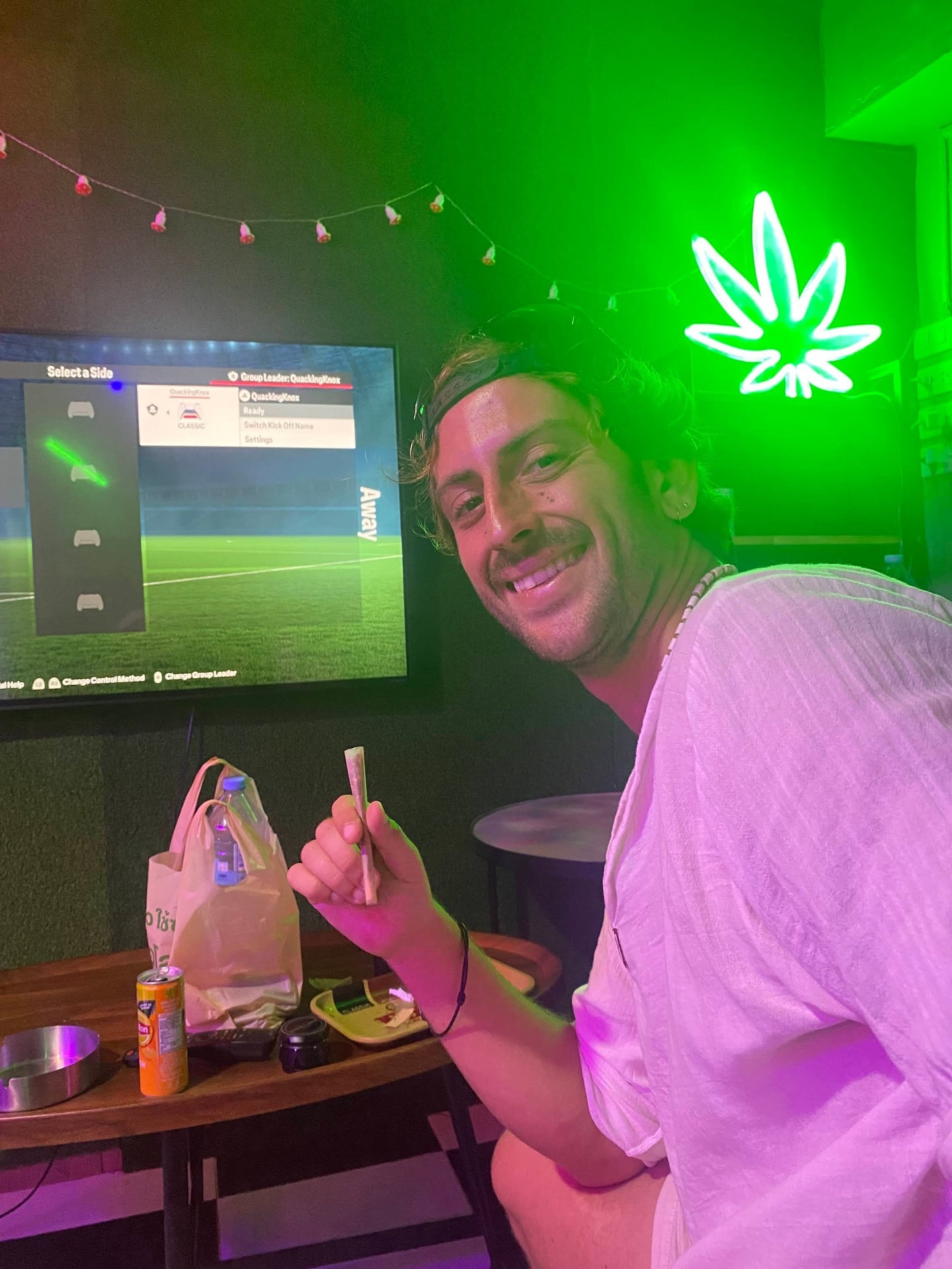 Coffee & Tings Weed