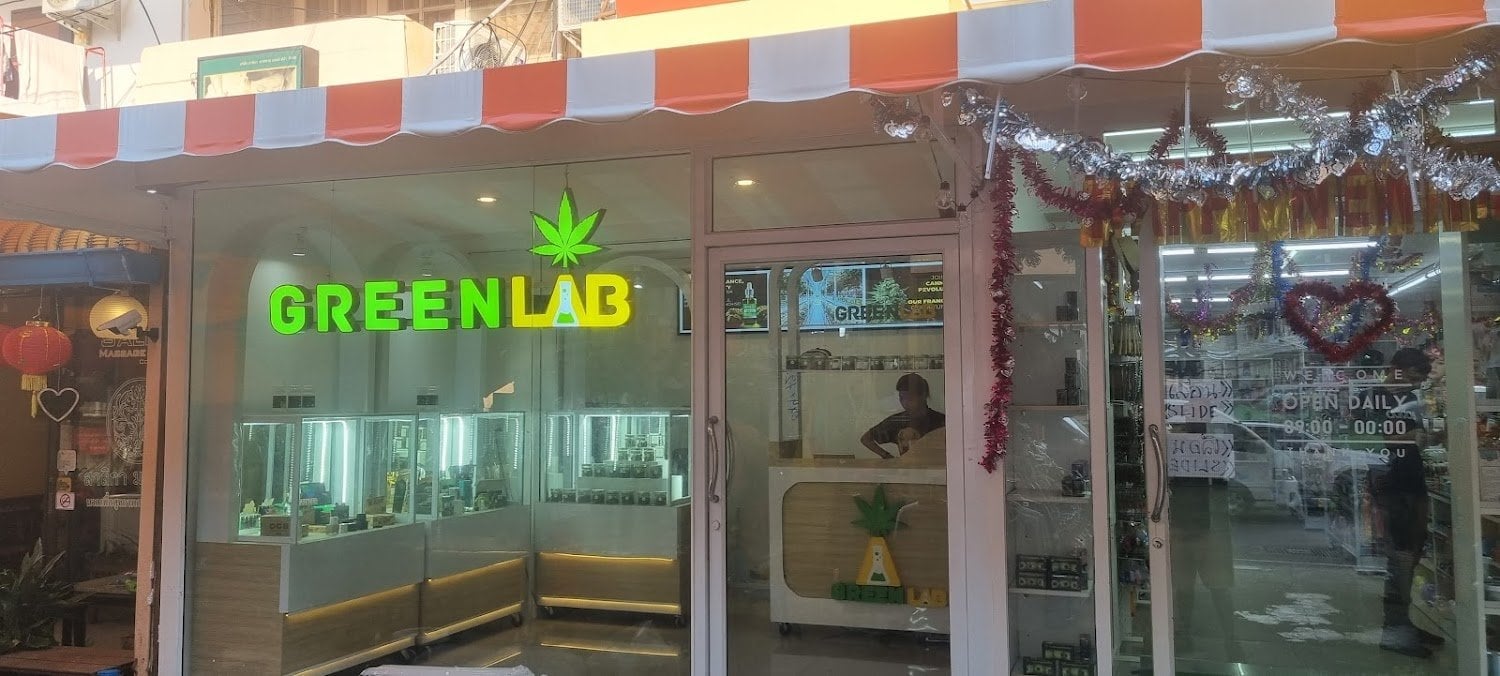 Green Lab Rat Uthit Song Roi