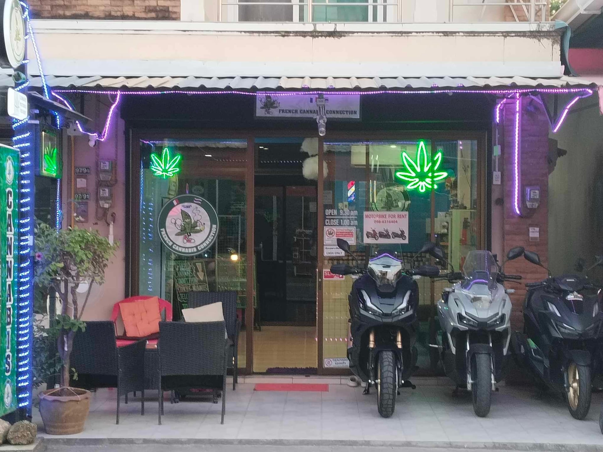 French Cannabis Connection Dispensary Weed & Store Motorbike Kamala