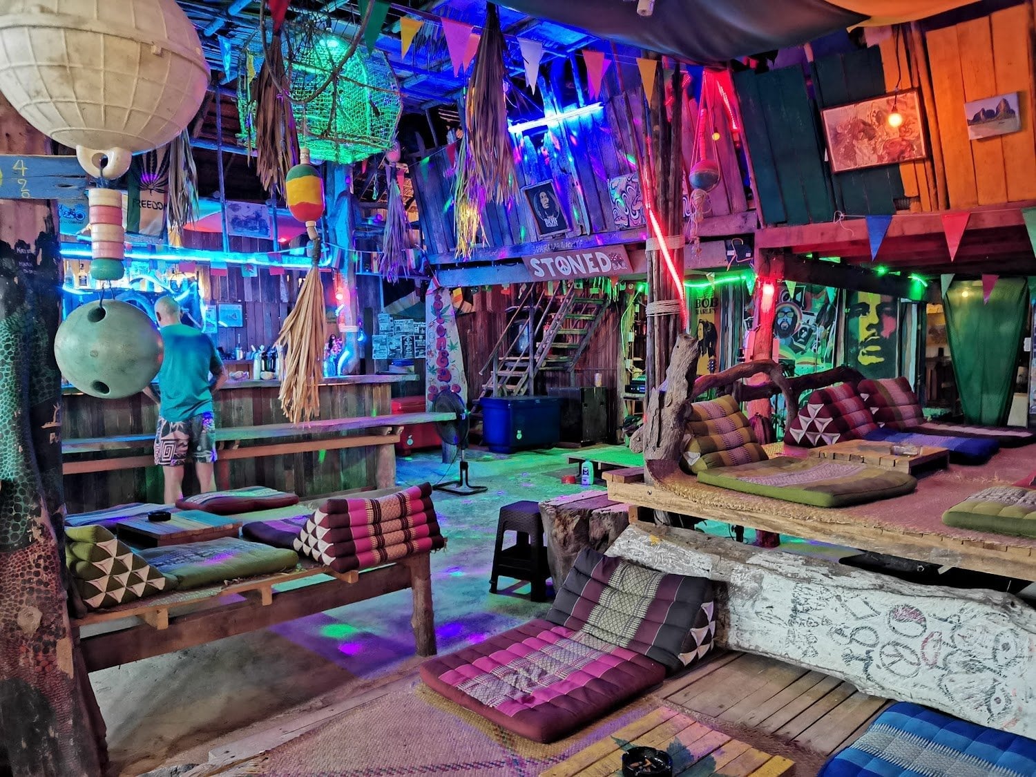 Stoned Bar