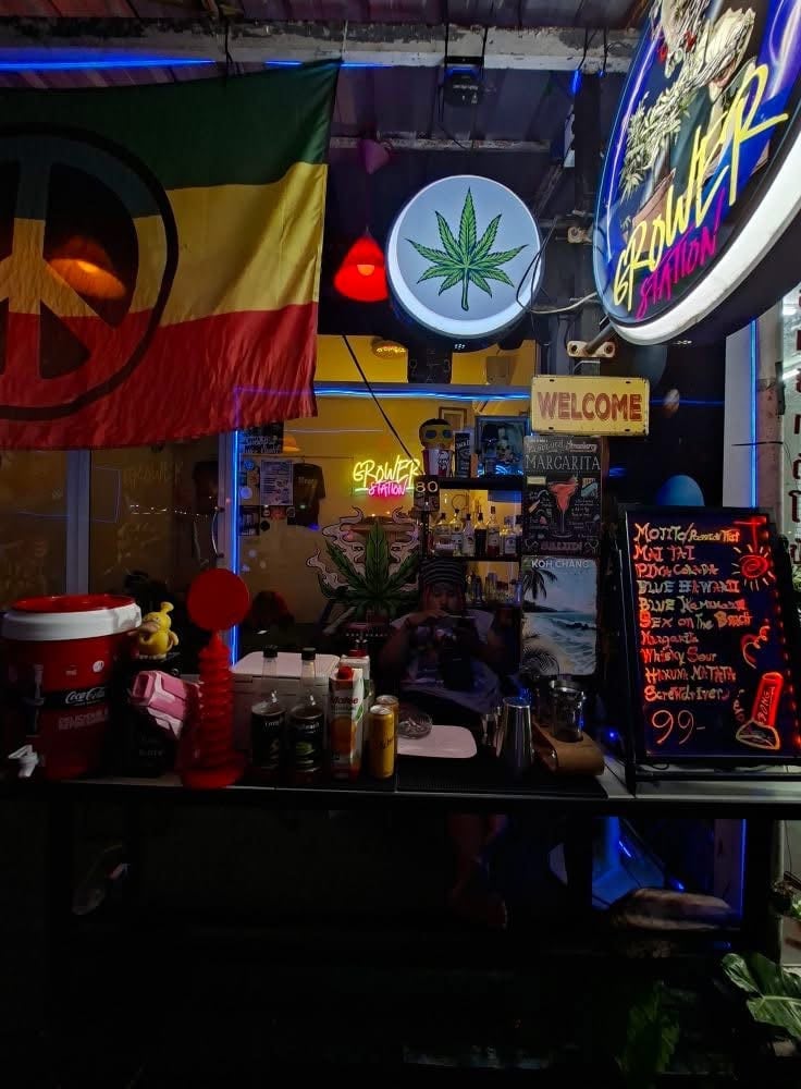 I Smoke Flower