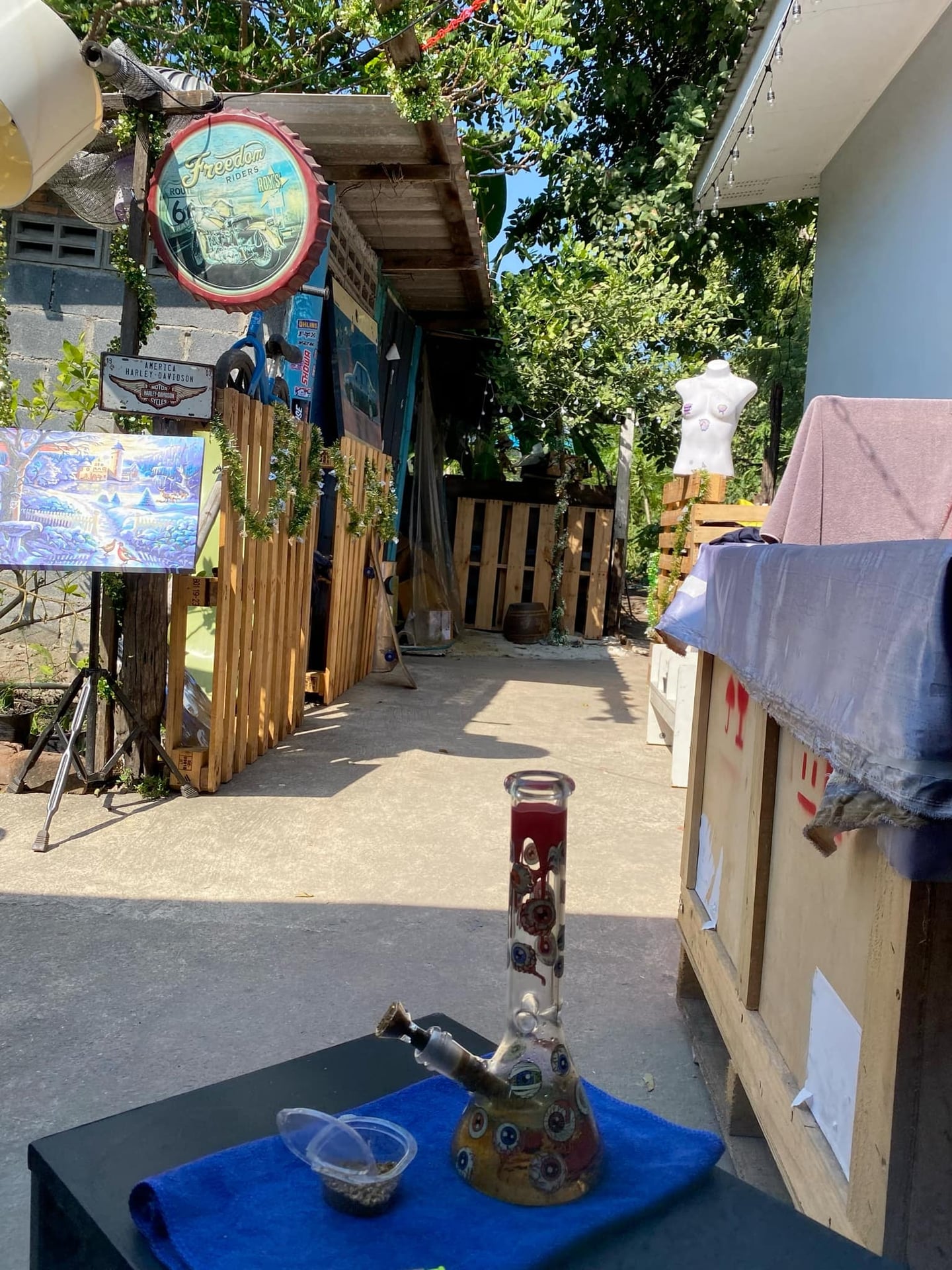 Weed Station P & P
