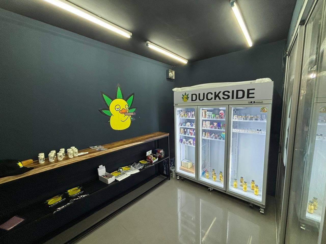 DUCKSIDE Cannabis Shop Kata