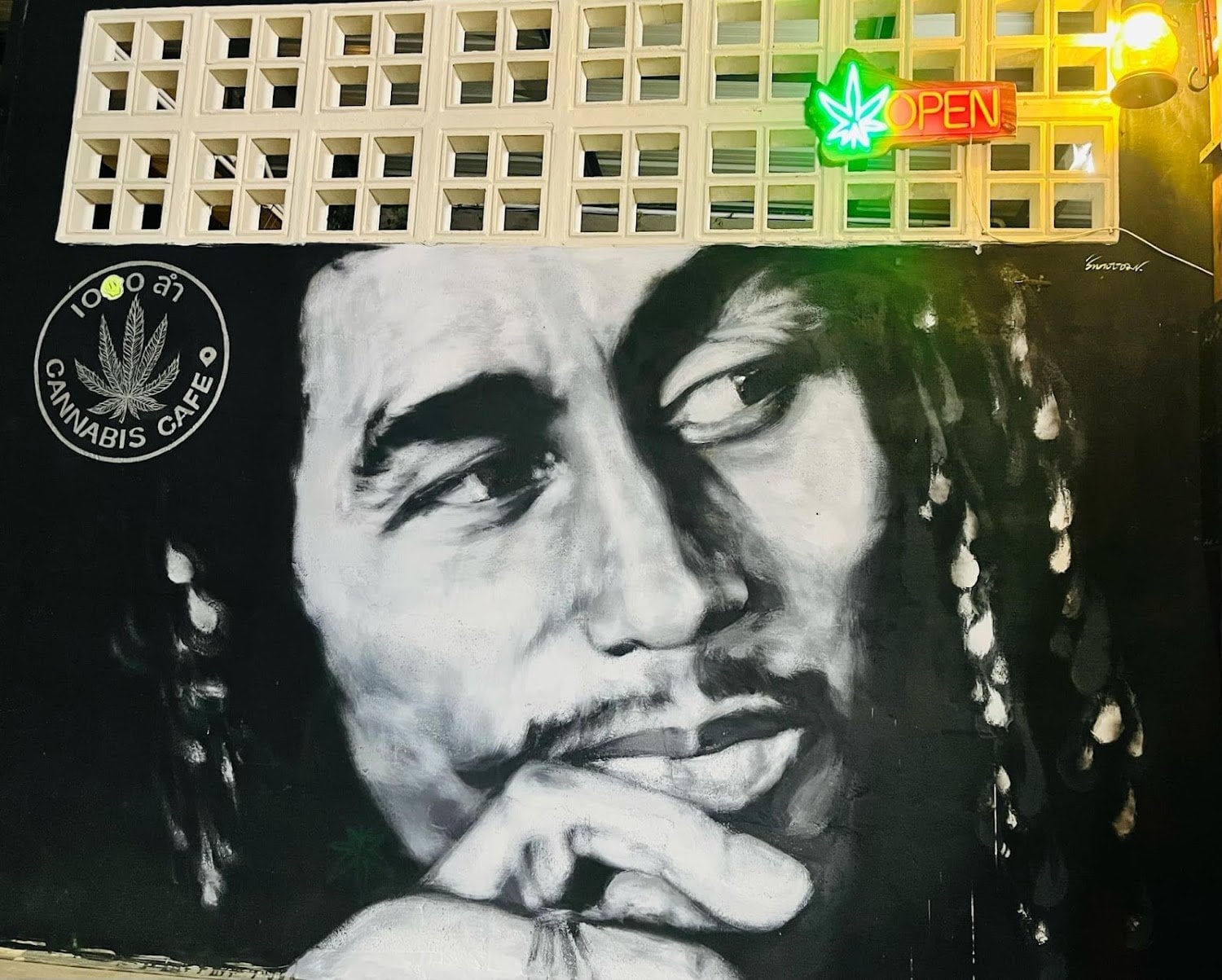 1OOO Cannabis Cafe