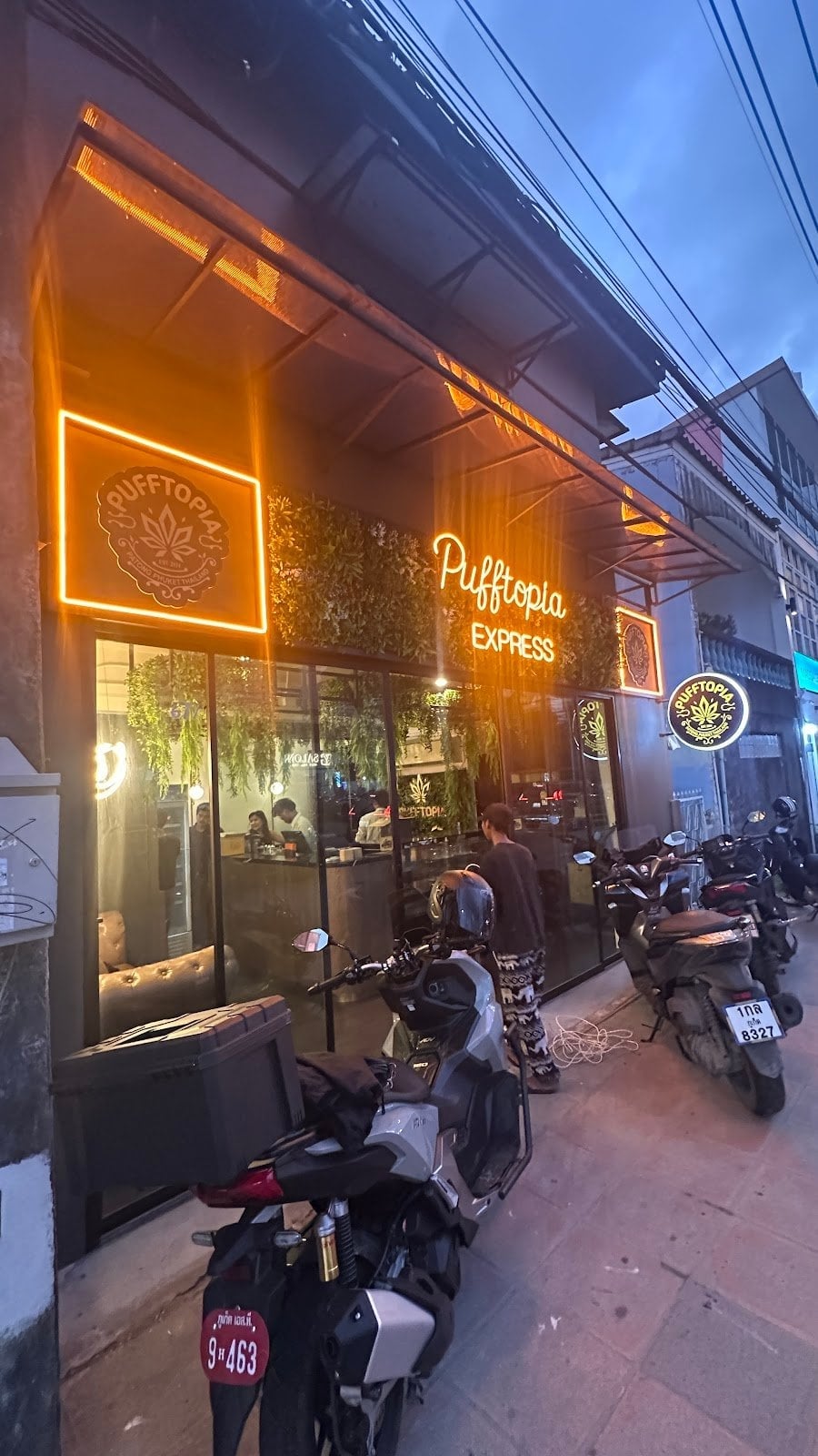 Pufftopia Express