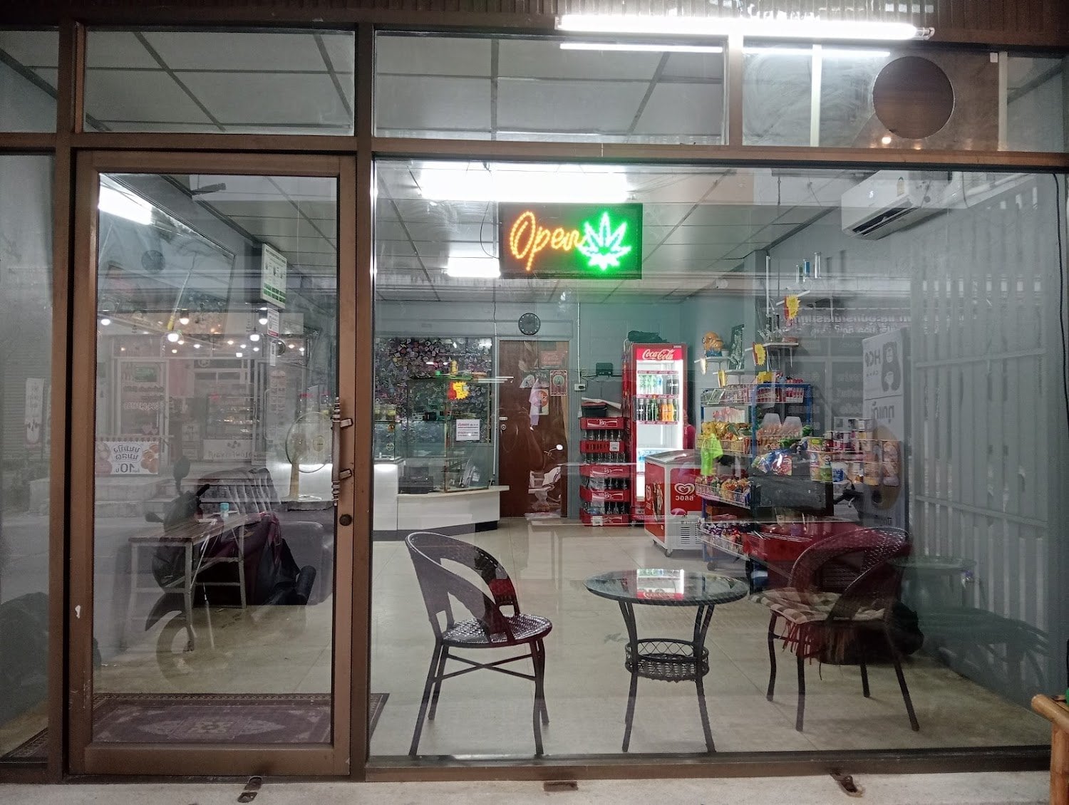 Open Weed To Cafe