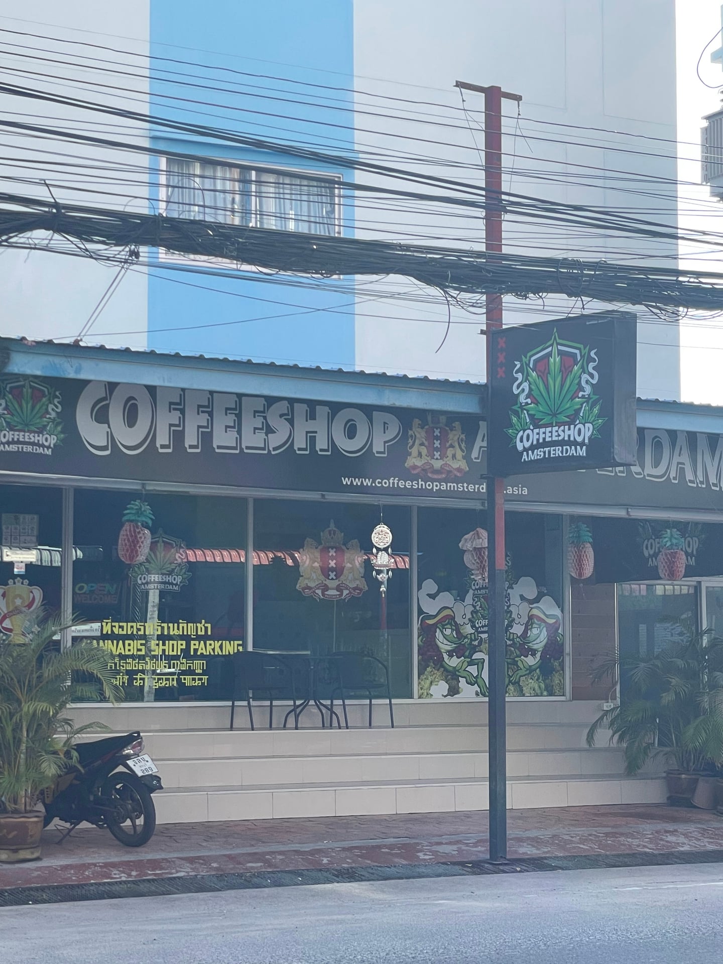 Wake&Bake Coffeeshop