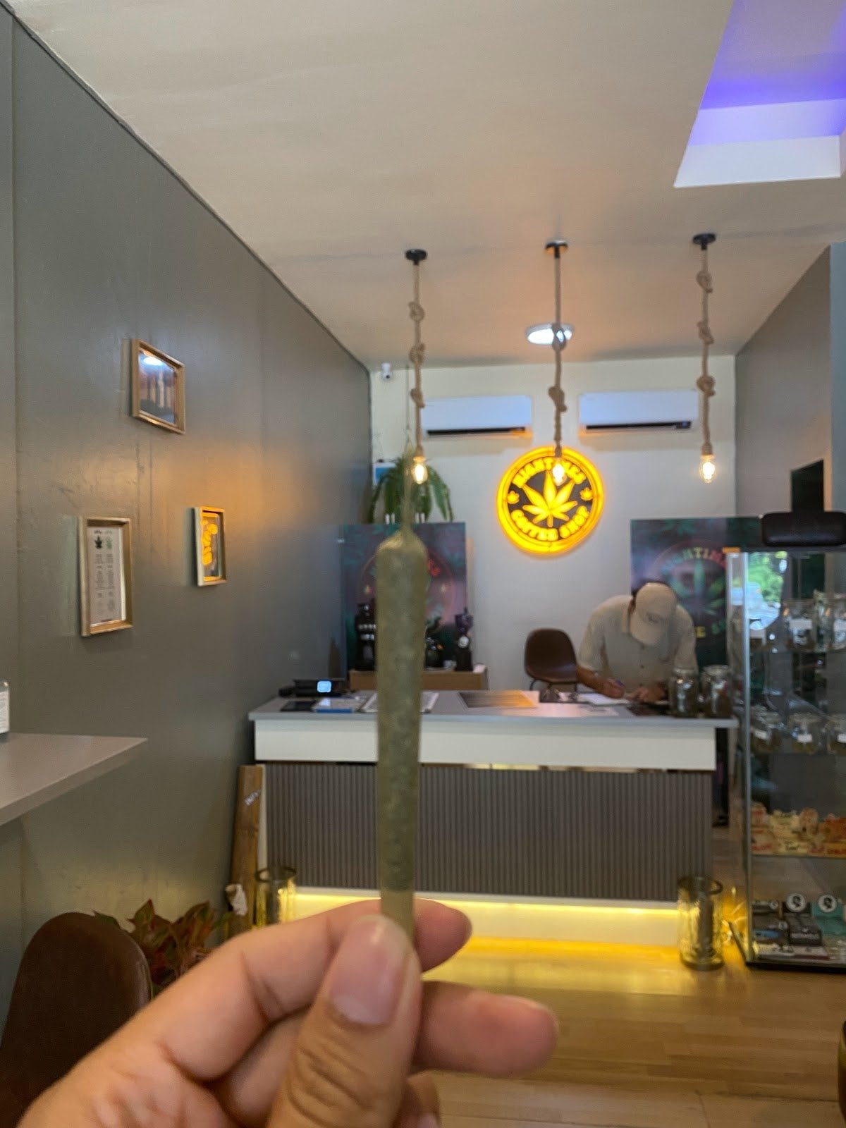 Cannabis Lounge