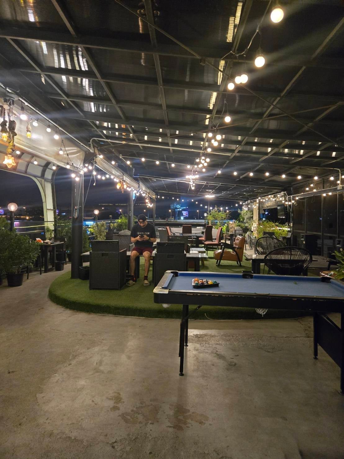 Sawasdee Kush Rooftop Dispensary , Weed Cafe - Cannabis Airport