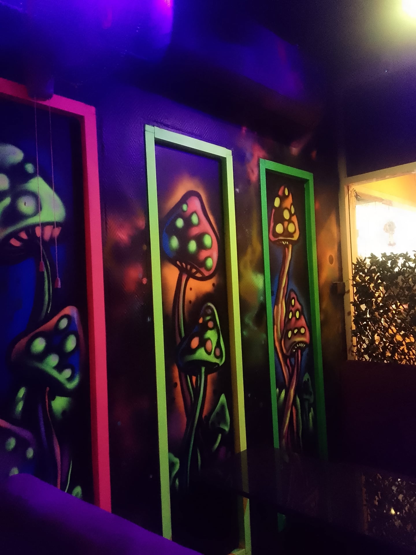 The Funny Box 2 Cannabis Cafe' Jomtien Beach