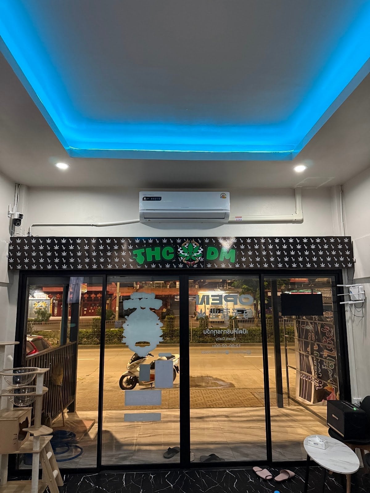 THCDM Weed Shop & Drinks