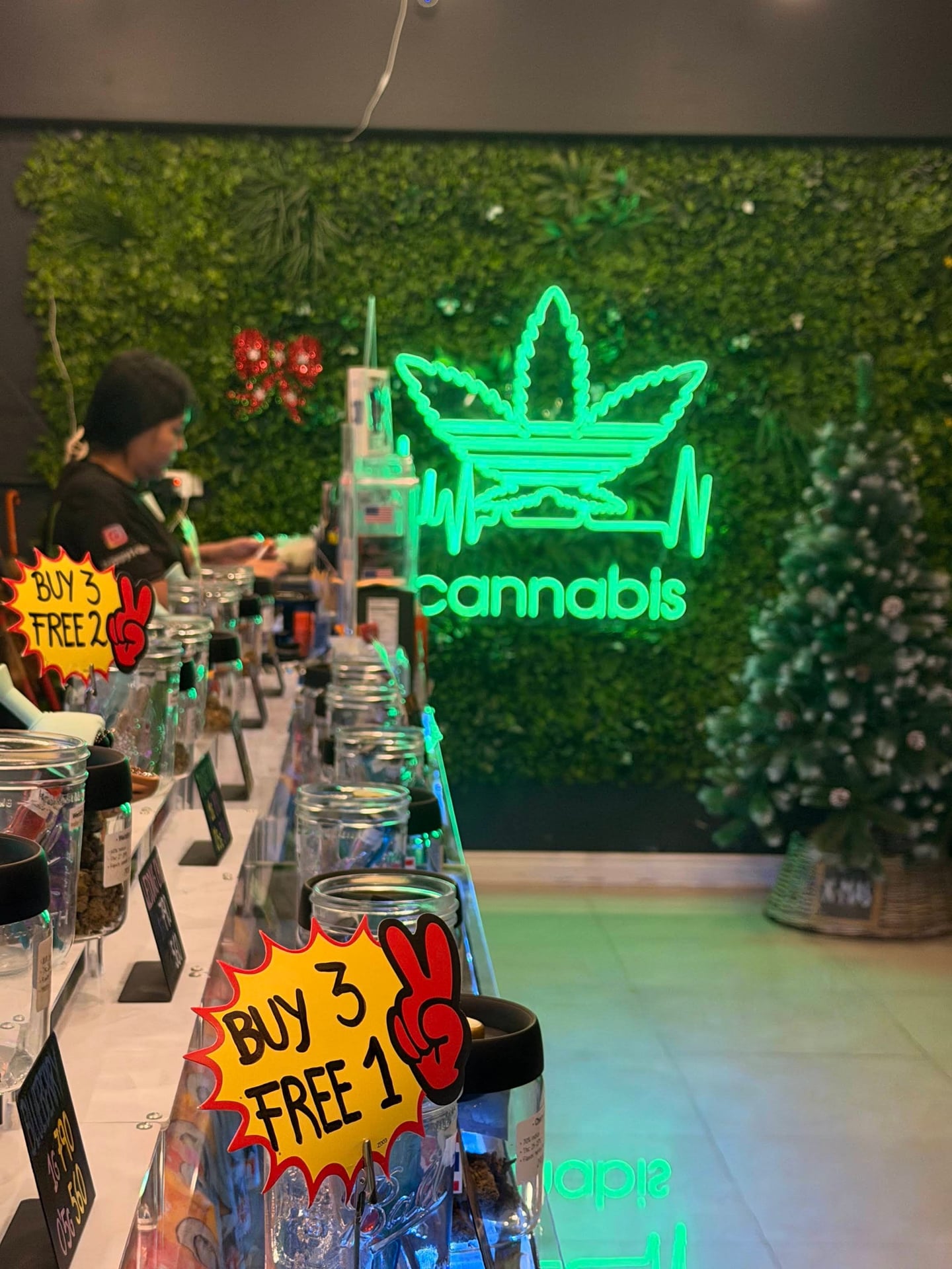 Cannabis Trippy Tribe