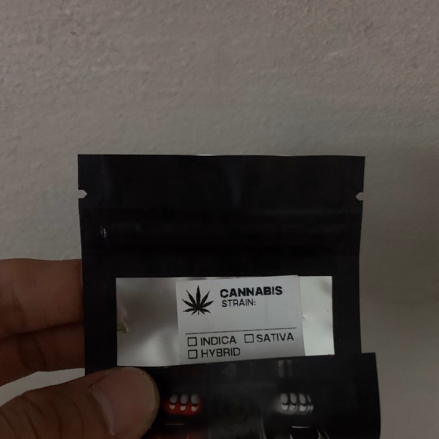 مستوصف القنب Cannabis.Co شعار