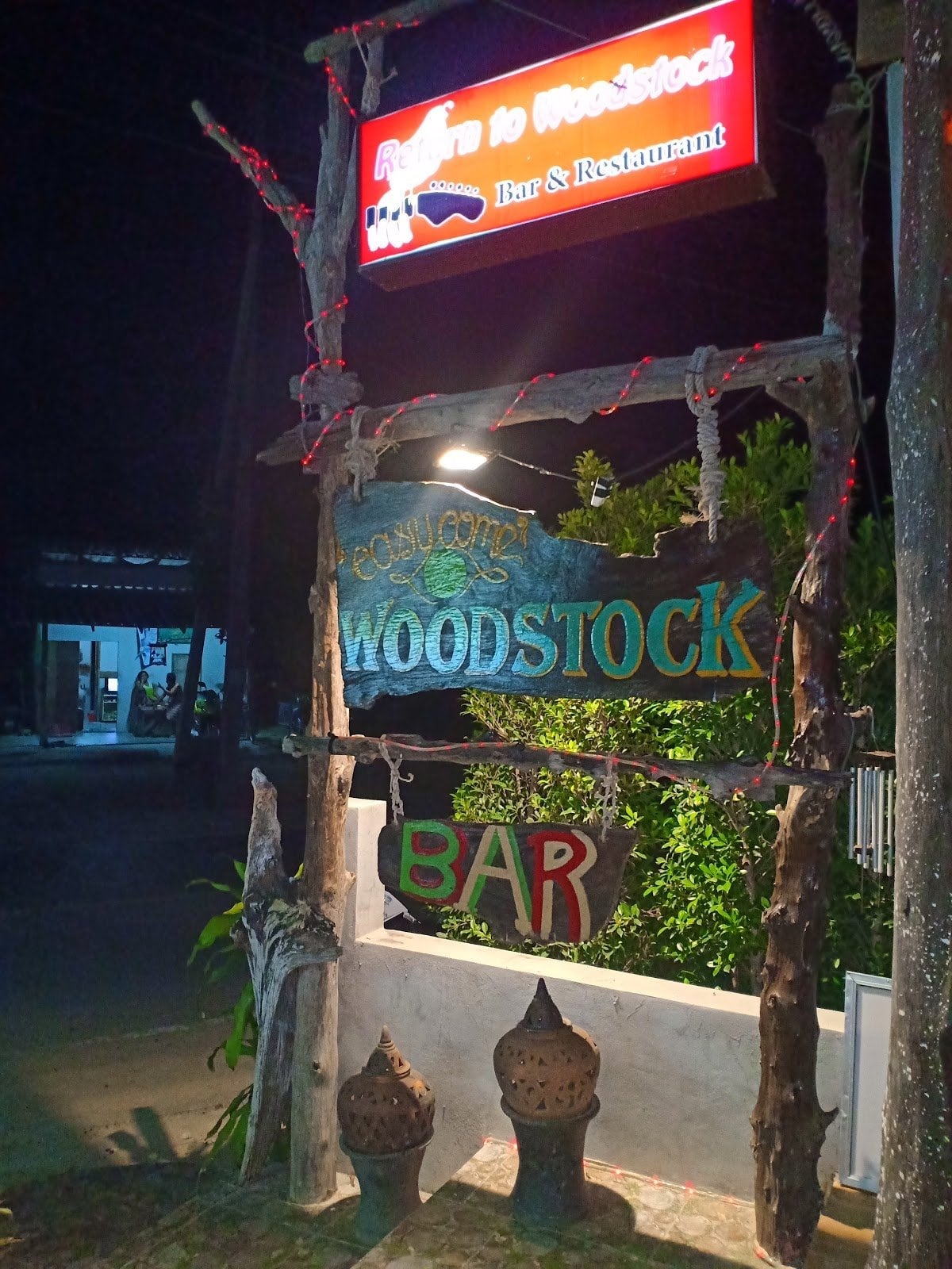 Woodstock Bar