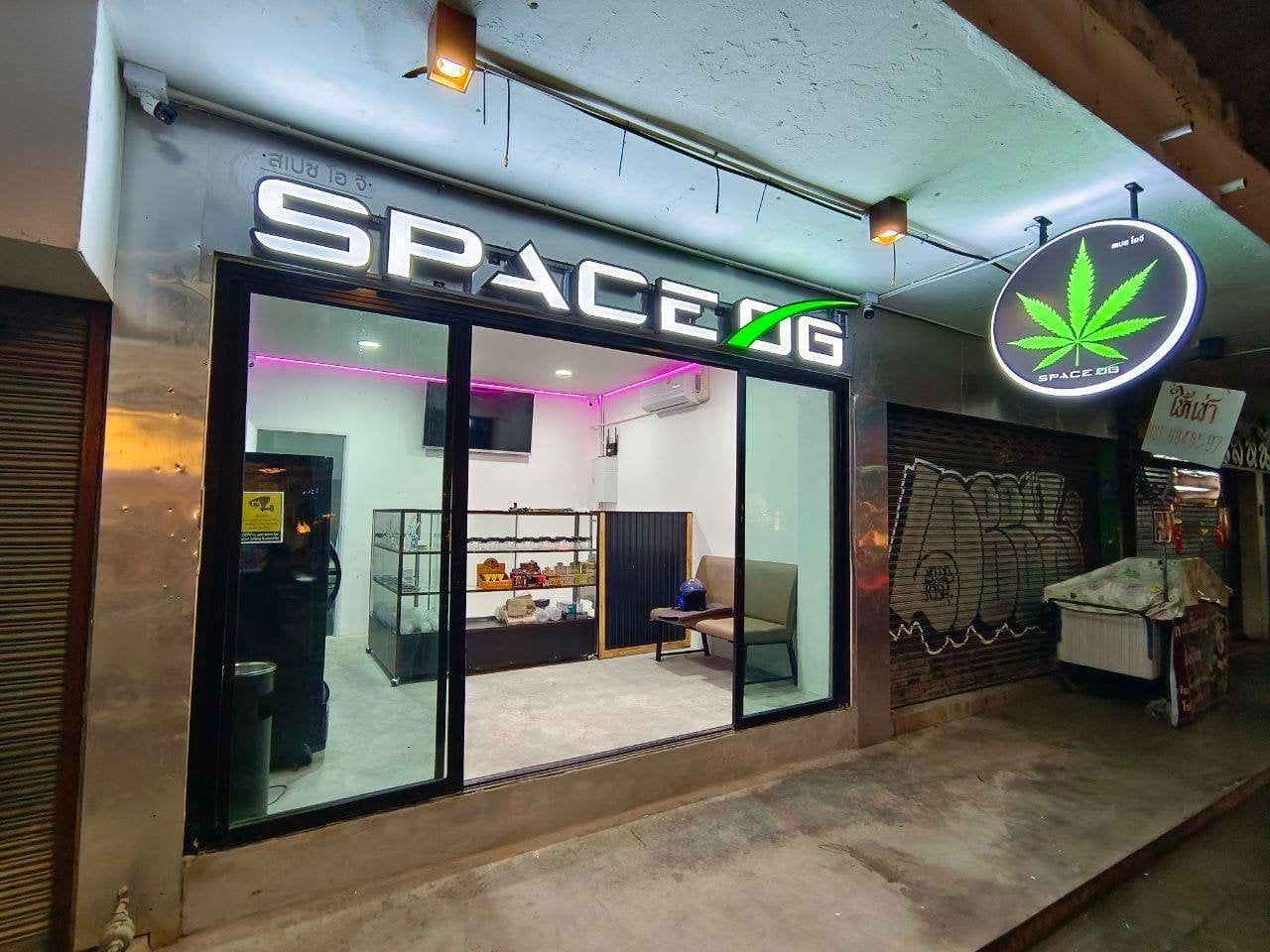 Space OG Weed Shop